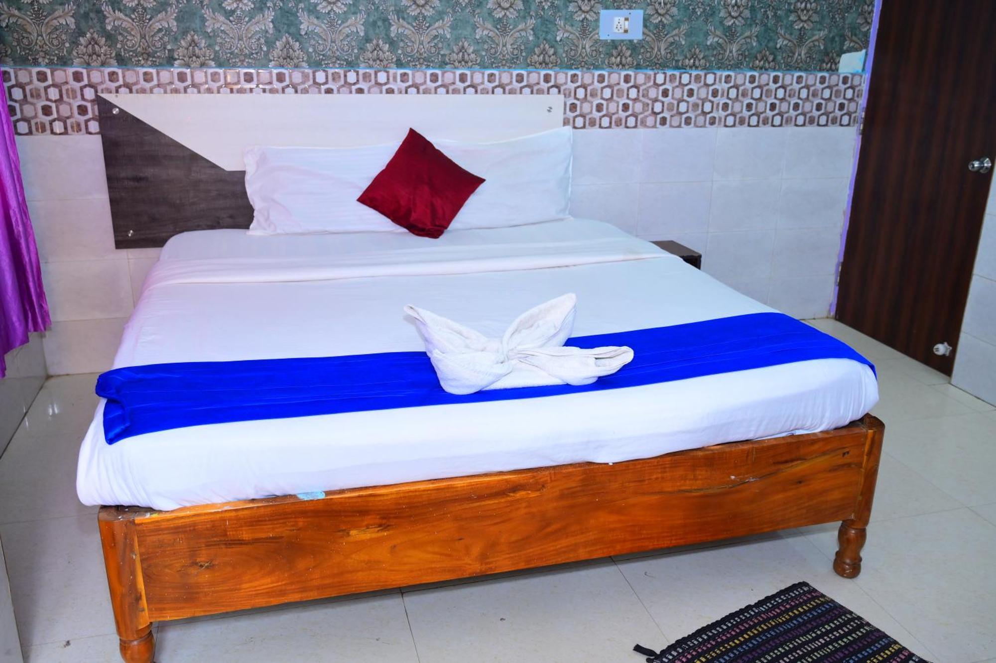 Mor Hotel Beach Heaven-স্বর্গদ্বার গোল্ডেন বিচ এবং মন্দিরের কাছে হোটেল বিচ হেভেন- Near Golden Beach & Temple Best Selling & Best Choice Of Travellers Пурі Екстер'єр фото